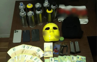 Οπαδική βία στον Άγιο Δημήτριο: Συλλήψεις για επεισόδιο τον Δεκέμβριο - Βρήκαν οπλοστάσιο και €300.000