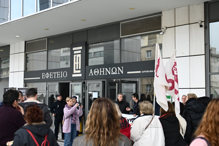 Κουτσούμπας: Στηρίζουμε τον αγώνα που δίνουν οι συγγενείς των θυμάτων της πυρκαγιάς στο Μάτι