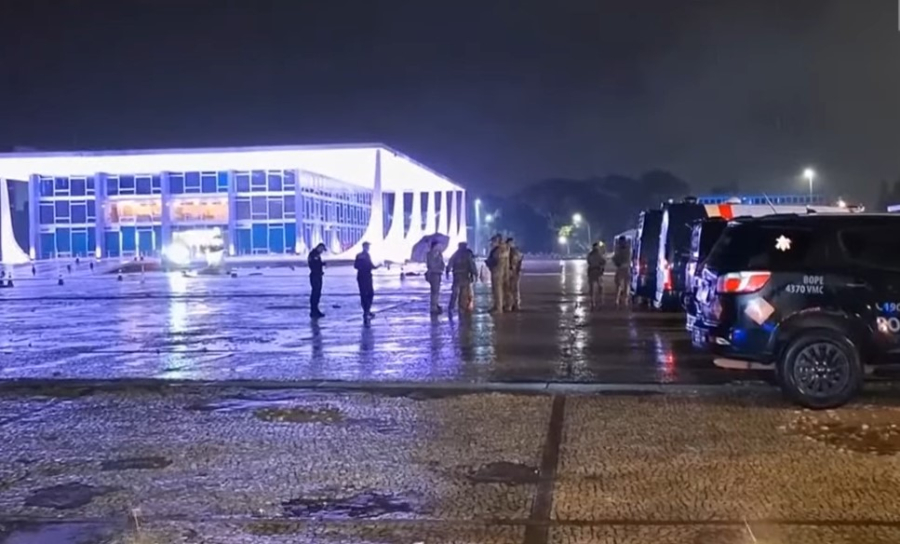 Βραζιλία: Άνδρας ζωσμένος εκρηκτικά σκοτώνεται μπροστά στο Ανώτατο Δικαστήριο ενόψει της G20 (Βίντεο)