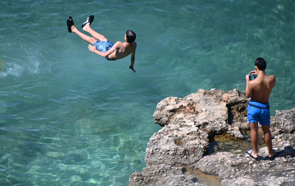 Καιρός: 35άρια θα δείξει σήμερα το θερμόμετρο - Οι περιοχές που θα βρέξει