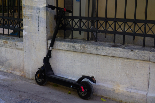 Τροχαίο στον Χολαργό: Βγήκε από τη ΜΕΘ ο 12χρονος με το πατίνι που παρασύρθηκε από ΙΧ