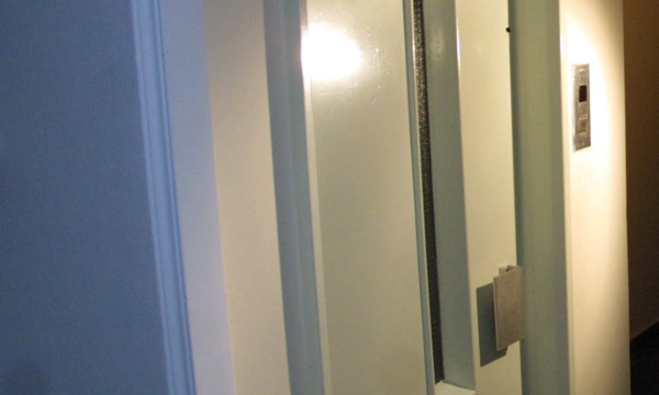 Τι αλλάζει για τα ασανσέρ στις πολυκατοικίες