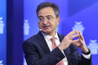 Καραβίας: «Επικίνδυνα εφήμερη» η κριτική για τη φορολογική πολιτική και το τραπεζικό σύστημα