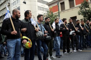 Θεσσαλονίκη: Με μικροεπεισόδια ολοκληρώθηκε η πορεία των αντιεξουσιαστών στο κέντρο της πόλης