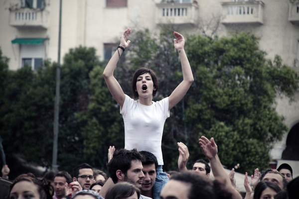 Όταν το 13ωρο είναι... κανονικότητα, μάλλον είσαι εργαζόμενη γυναίκα