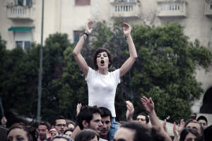 Όταν το 13ωρο είναι... κανονικότητα, μάλλον είσαι εργαζόμενη γυναίκα