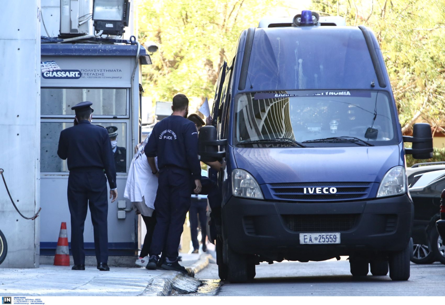 Νέες αποκαλύψεις για το κύκλωμα μαστροπείας - Η «Λορέλα» και η «Έλενα» και τα χρήματα που έπαιρναν οι ανήλικες