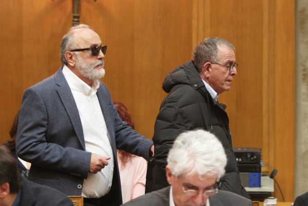 Ο Κουρουμπλής επικρίνει τους αγρότες για το κλείσιμο των συνόρων