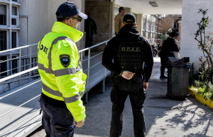 Λουτράκι: Στον Εισαγγελέα ο 16χρονος βασικός ύποπτος για τη δολοφονία του 17χρονου