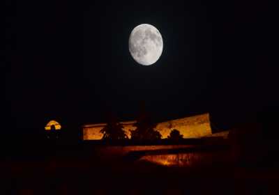 Τα καλύτερα μέρη για να απολαύσετε την αυγουστιάτικη πανσέληνο