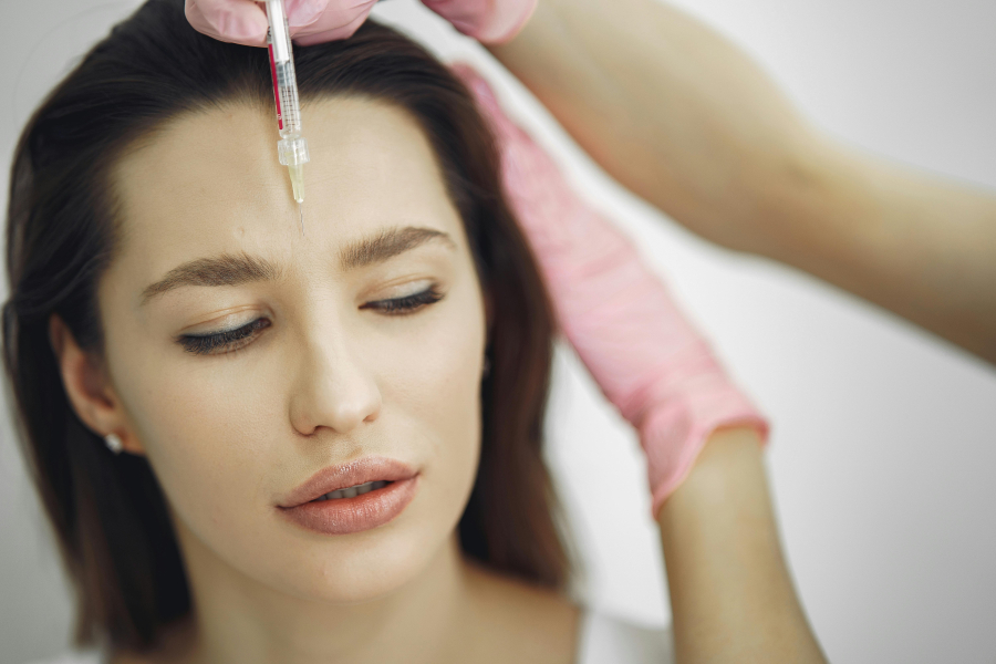 Αν ξεκινήσεις τα botox στα 20, δεν θα κάνεις ρυτίδες. Μύθος ή αλήθεια;