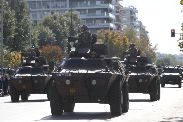 25η Μαρτίου: Στρατιωτική ή μαθητική παρέλαση;