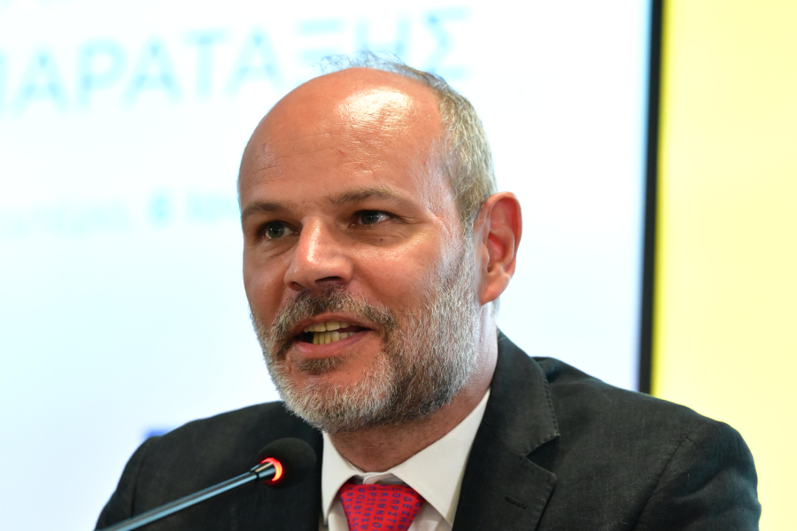 Κουτεντάκης για Προϋπολογισμό 2027: «Πολλή επικοινωνία, λίγη ασφάλεια για την κοινωνία και την οικονομία»