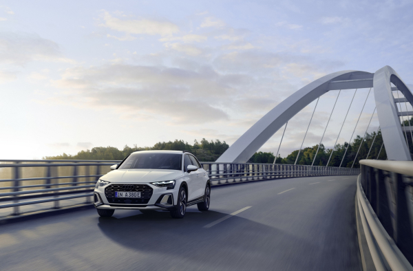 Πιο ισχυρά και αποδοτικά από ποτέ: Τα νέα Audi A3 Sportback &amp; allstreet Plug-in Hybrid