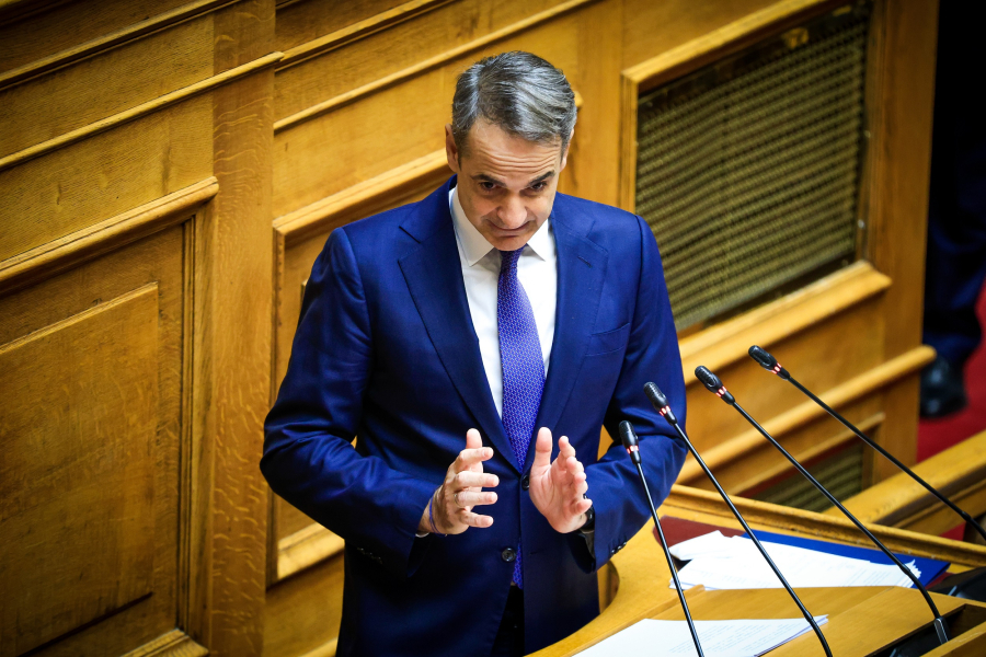 Ο Αλέξης Τσίπρας στη Βουλή - Προσωπική επίθεση από τον Κ.Μητσοτάκη