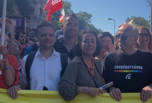 Ο Χάρης Δούκας στο Pride της Βουδαπέστης (Εικόνες)
