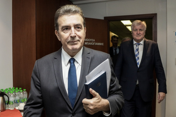 Χρυσοχοΐδης: «Το 2020 θα συνεχίσουμε να αγωνιζόμαστε μαζί για μία κοινωνία απαλλαγμένη από το φόβο»