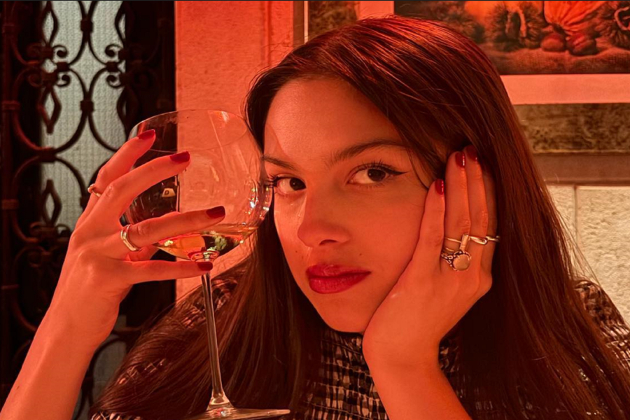 Ολίβια Ροντρίγκο: Η παράξενη ερώτηση που κάνει στο πρώτο ραντεβού και η λάθος απάντηση