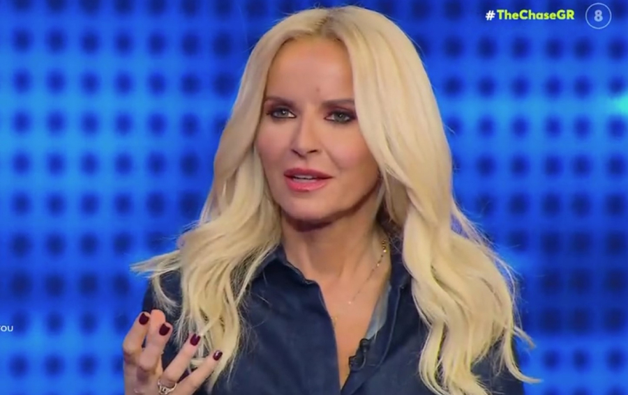 «The Chase»: Άφωνη η Μπεκατώρου με την ομορφιά παίκτριας (Βίντεο)