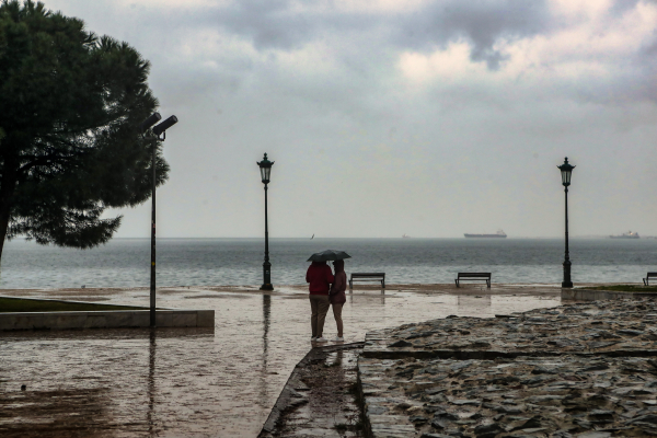 Έκτακτο δελτίο καιρού από την ΕΜΥ: Πορτοκαλί προειδοποίηση για καταιγίδες και χαλάζι