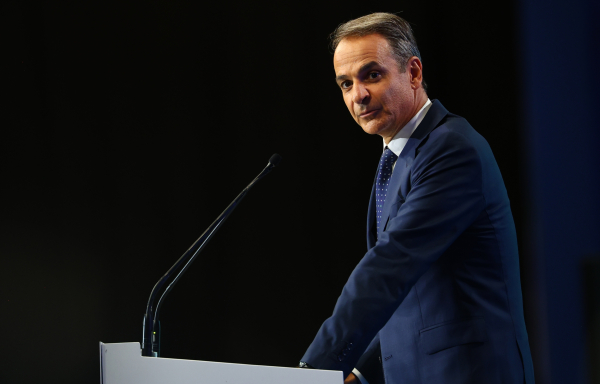 Ούτε λέξη για την ακρίβεια!