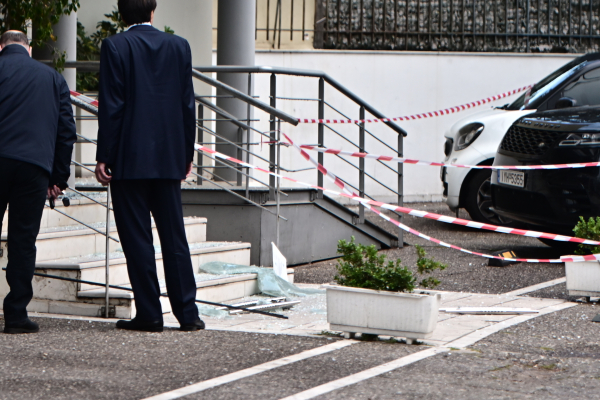 Greek Mafia: Τρεις συλλήψεις για την κινηματογραφική εκτέλεση του «Θαμνάκια»
