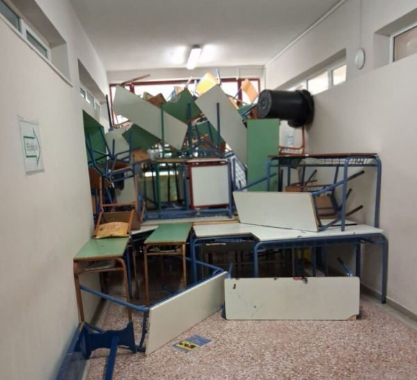 Ραφήνα: Καταστροφές και βανδαλισμοί στο 1ο Γυμνάσιο μετά την κατάληψη (εικόνες)