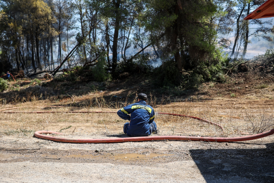 Πυροσβεστική: Αναρτήθηκαν οι προσωρινοί πίνακες για 2.500 προσλήψεις εποχικών