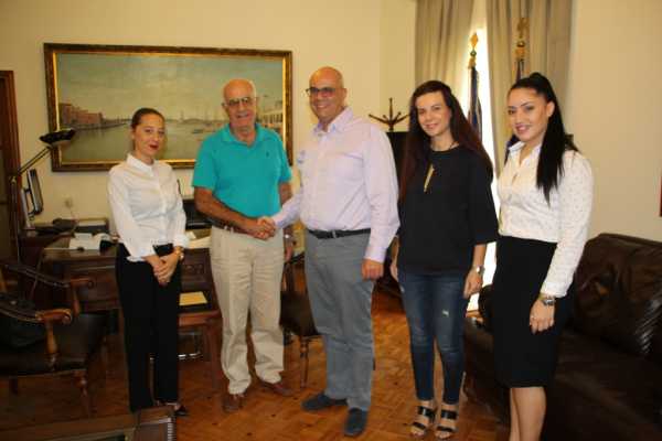 Υποτροφίες σπουδών για δικαιούχους της κάρτας σίτισης και του Κοινωνικού Παντοπωλείου του Δήμου Χανίων