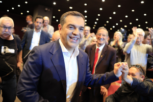 «Μανιφέστο» Τσίπρα κατά Μαξίμου - Κάλεσμα αντίστασης «στον βάλτο που τους βολεύει»