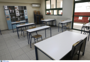 Ανοίγουν τα σχολεία τη Δευτέρα, συνεδριάζει αύριο η επιτροπή - Πότε οι ανακοινώσεις από Πλεύρη και Κεραμέως