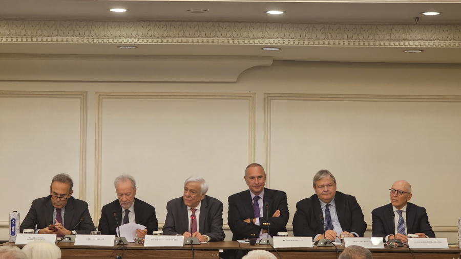 Προκόπιος Παυλόπουλος για Τεχνητή Νοημοσύνη: Το «μετέωρο βήμα» του Ανθρώπου και της Ανθρωπότητας