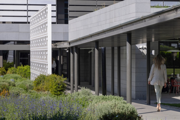 Metlen Hit by “Black Swan” Setback at UK Clean Energy Project