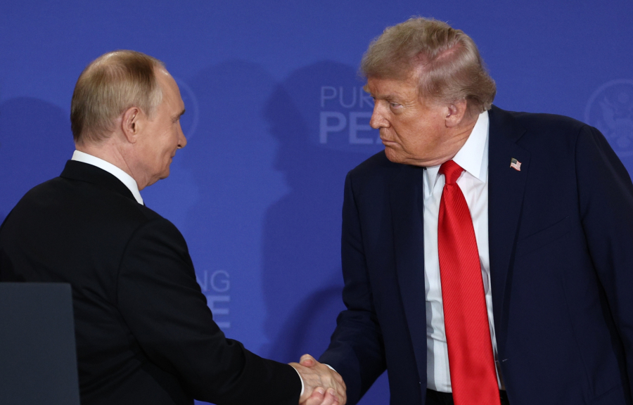 Washington Post: Ο όρος που ζήτησε ο Πούτιν από τον Τραμπ για να τερματιστεί ο πόλεμος στην Ουκρανία