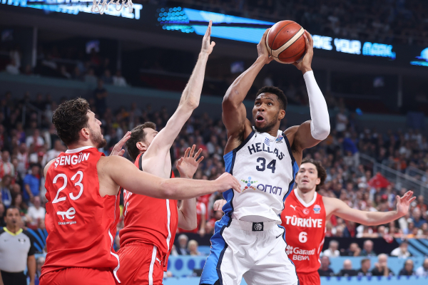 Μεγαλείο Αντετοκούνμπο - Το μήνυμά του στον Σενγκούν