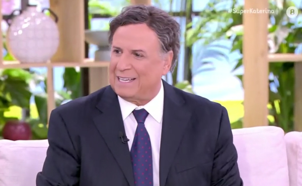 Χάρης Ρώμας: «Ο πρώτος άνθρωπος που με πίστεψε ήταν ο Μάνος Χατζιδάκις»