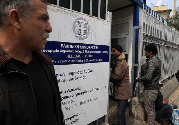 Αύξηση των αιτούντων άσυλο που έχουν εγκλωβιστεί στα νησιά του βορείου Αιγαίου