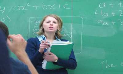 Ίδια δικαιώματα για μόνιμους και αναπληρωτές εκπαιδευτικούς