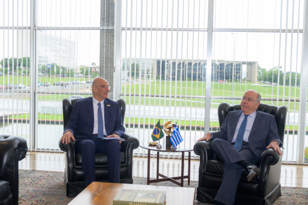 Δένδιας - Βιεϊρά: Υπέγραψαν αμυντικές συμφωνίες μεταξύ Ελλάδας και Βραζιλίας