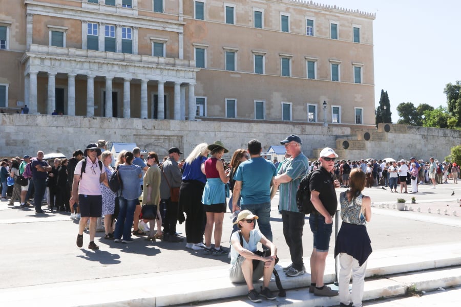 Αύξηση ταξιδιωτικών εισπράξεων και εισερχόμενης κίνησης τον Μάρτιο
