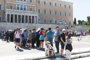 Αύξηση ταξιδιωτικών εισπράξεων και εισερχόμενης κίνησης τον Μάρτιο