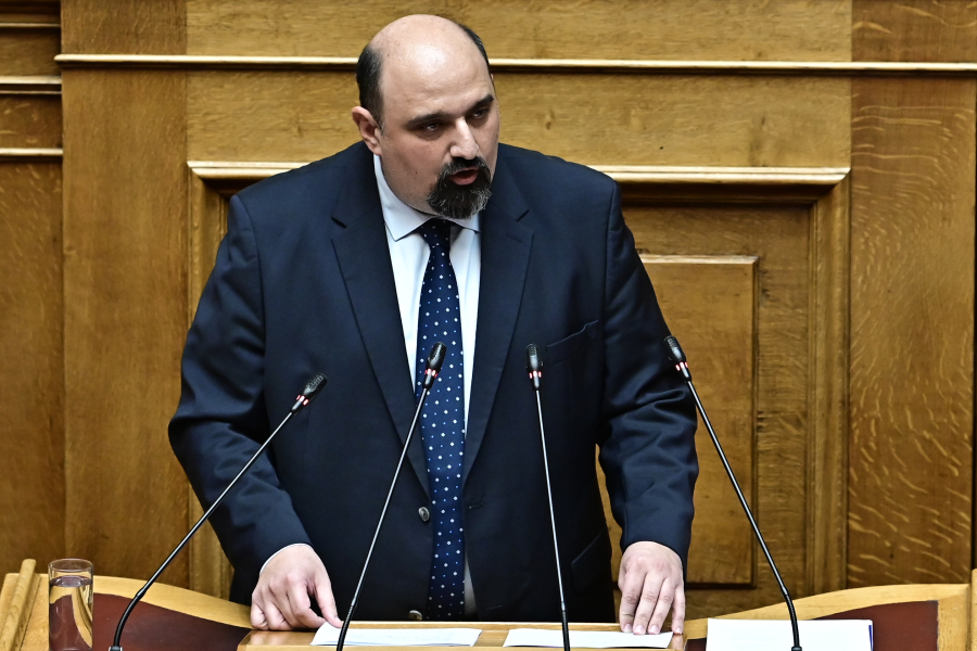 Η Βουλή στο «κόκκινο» για το e-mail Τριαντόπουλου σε Σκέρτσο, Γεραπετρίτη και Αγοραστό