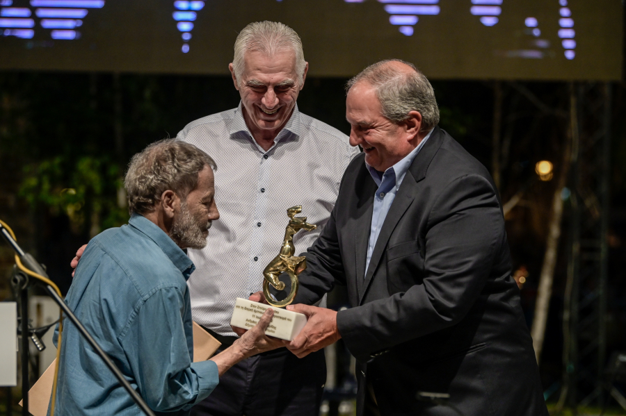 Ανατροπή με ομιλία Καραμανλή για Ξαρχάκο: Πήγε αλλά δεν μίλησε στην εκδήλωση στο Περιστέρι (βίντεο)