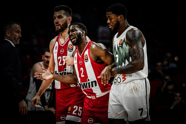 Ολυμπιακός: Το «no way» του Κίναν Έβανς, μετά τη ρήξη αχίλλειου τένοντα (Βίντεο)