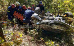 Φθιώτιδα: Αυτοκίνητο έπεσε σε χαράδρα - Τραυματίστηκαν σοβαρά δύο άτομα (pics)
