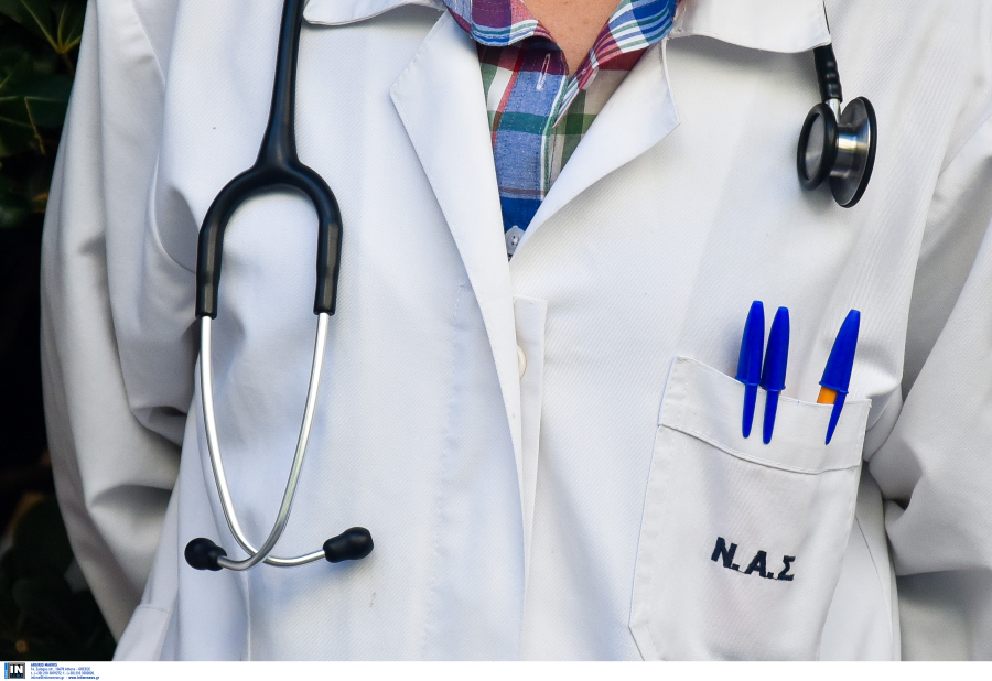 Συναγερμός για το εκρηκτικό «κοκτέιλ» κορονοϊού, γρίπης και συγκυτιακού ιού RSV - Τι λένε οι ειδικοί