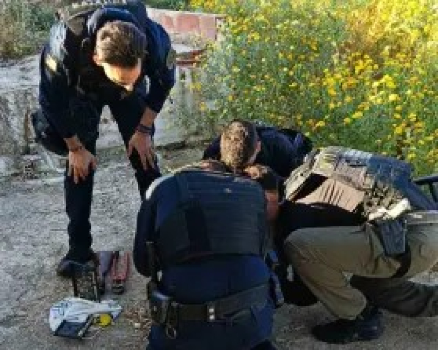 Ασπρόπυργος: Μεγάλη επιχείρηση του «ελληνικού FBI» σε οικισμό - 10 συλλήψεις