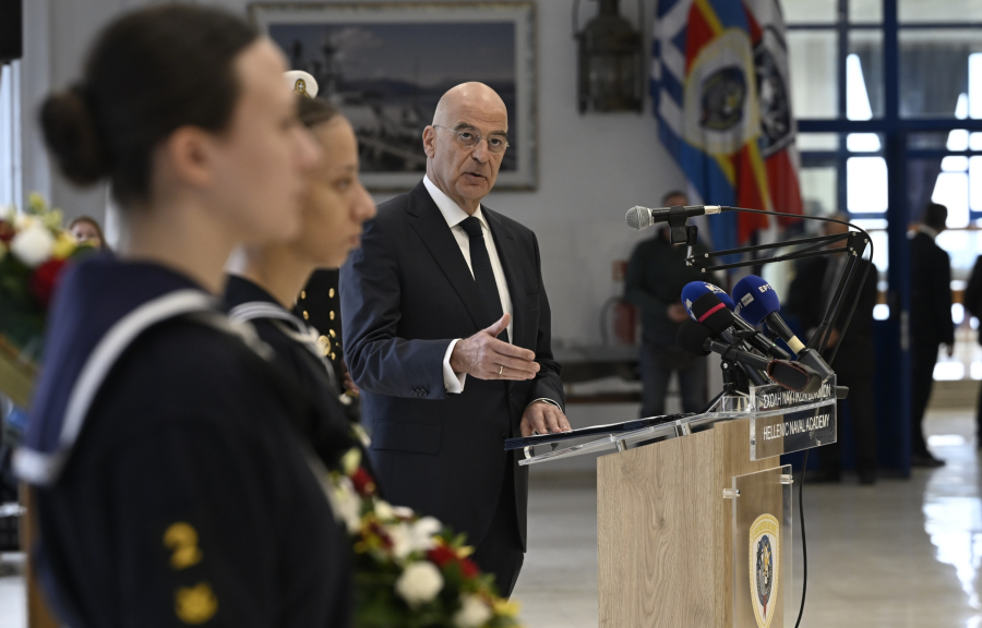 «Πύραυλος» Δένδια