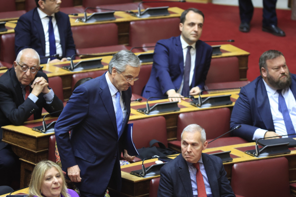 Ο Σαμαράς ετοιμάζει και νέο χτύπημα πριν τις κάλπες- «Στηρίζει Λοβέρδο» διαρρέει το Μαξίμου!