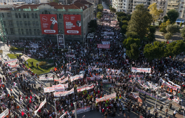ΔΕΘ: Σε εξέλιξη τρεις πορείες στη Θεσσαλονίκη - Συλλήψεις και προσαγωγές πριν τις κινητοποιήσεις